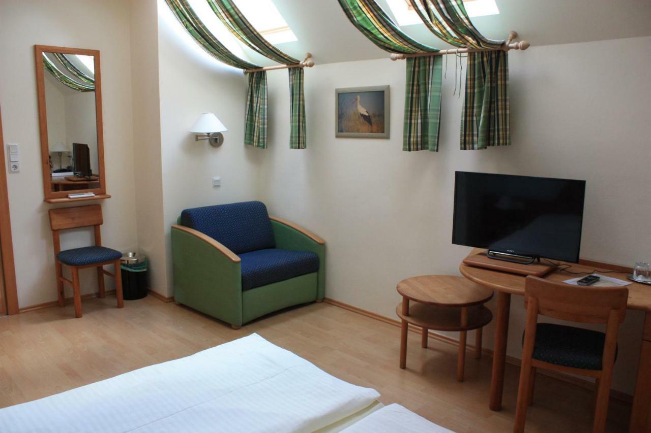 Gasthof Weinzettl Hotel Mosonbánfalva Kültér fotó